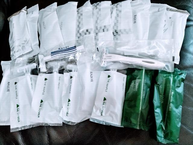 ホテルアメニティ カミソリ T字カミソリ アメニティ 髭剃り 剃刀 ホテル 使い捨て 20本セット < インテリア/ライフ  ホテルアメニティ カミソリ T字カミソリ アメニティ 髭剃り 剃刀 ホテル 使い捨て 20本セット  < インテリア/ライフの