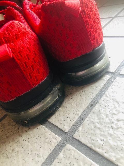 �����Y�X�j�[�J�[�@26.5�B �� �j���t�@�b�V������ 