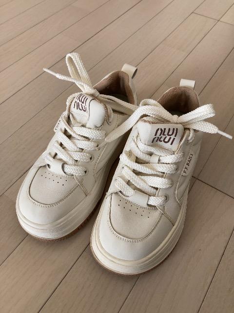 ★特価★極美品スニーカーロゴ白ホワイト人気アイテム疲れ知らず癒やされる大活躍必須アイテム可愛いこっそり高身長へ < 女性ファッション ★特価★極美品スニーカーロゴ白ホワイト人気アイテム疲れ知らず癒やされる大活躍必須アイテム可愛いこっそり高身長へ < 女性ファッションの