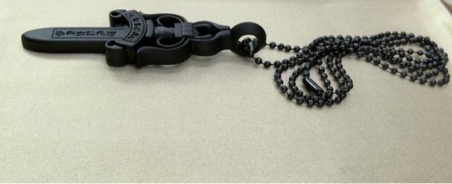 �_�K�[ �l�b�N���X�@�V���R�� �� �u���b�N �|�[�`�t�� ���j�Z�b�N�X �� �j���A�N�Z�T���[/���v�� 