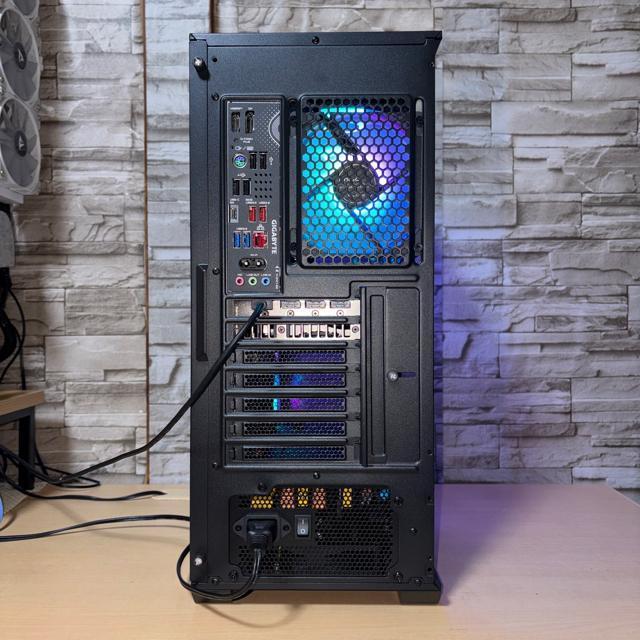 �y�������ȊO�V�i�z�Q�[�~���OPC Ryzen7 7800X3D RTX5070 SSD1TB ������32GB 850W �� PC�{��/���Ӌ@��� 