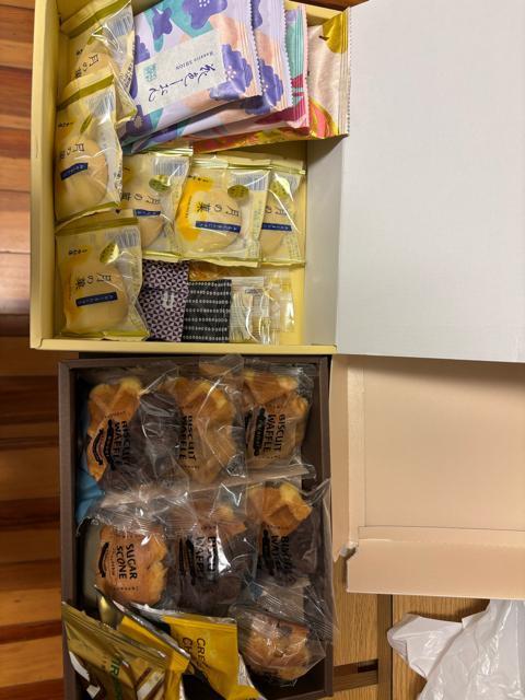 お得!おまけ付き色々詰め合わせ(袋菓子数個入れます) < グルメ/ドリンク お得!おまけ付き色々詰め合わせ(袋菓子数個入れます) < グルメ/ドリンクの