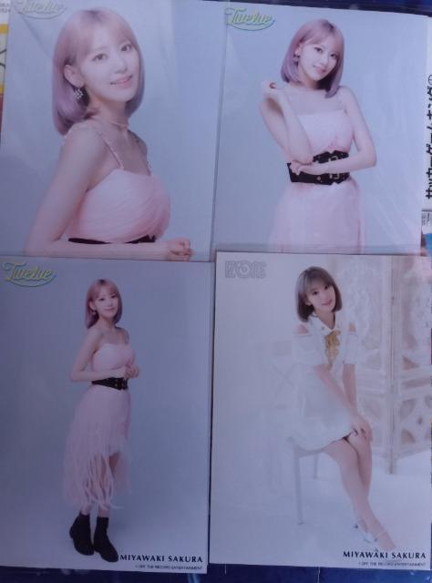 宮脇咲良 生写真セット < タレントグッズ  宮脇咲良 生写真セット  < タレントグッズの