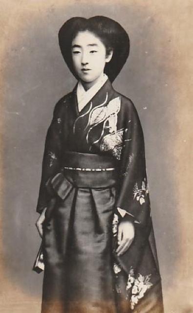 当時の皇室女性 当時の絵はがきなど 2種【E-44】 < ホビー 当時の皇室女性 当時の絵はがきなど 2種【E-44】 < ホビーの