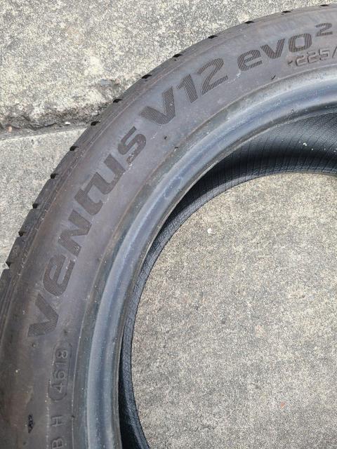  225/45R17     HANKOOK  VENTUS  V12   2{@USEDi  /oCN