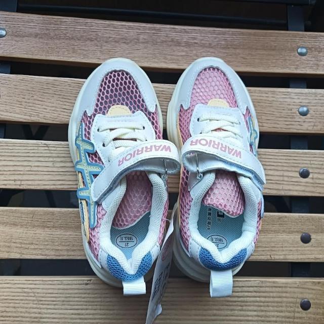 新品 16.5cm スニーカー ピンク 子供靴 キッズ 靴 シューズ カジュアル < キッズ/ベビー  新品 16.5cm スニーカー ピンク 子供靴 キッズ 靴 シューズ カジュアル < キッズ/ベビーの