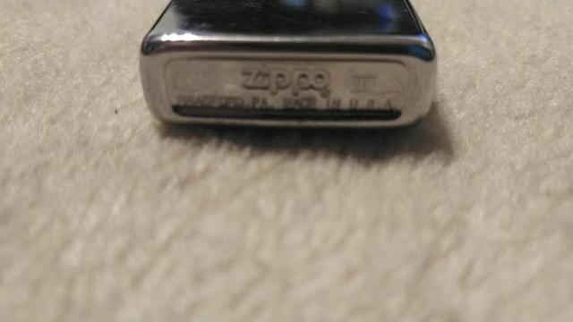 �X����ZIPPO �W�b�|�[ Lark�� �C�j�V������������Ă邽�ߊi���ɂ�