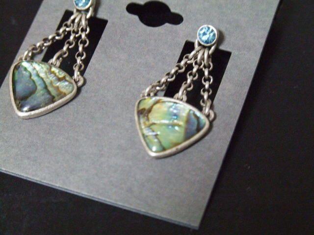 新品MEXXゴスロリ姫系アンティーク調シェルストーンピアス < 女性アクセサリー/時計  新品MEXXゴスロリ姫系アンティーク調シェルストーンピアス < 女性アクセサリー/時計の