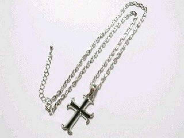 《New》★プラチナ★スタイリッシュ・クロスデザイン*ネックレス<箱付> < 男性アクセサリー/時計  《New》★プラチナ★スタイリッシュ・クロスデザイン*ネックレス<箱付> < 男性アクセサリー/時計の