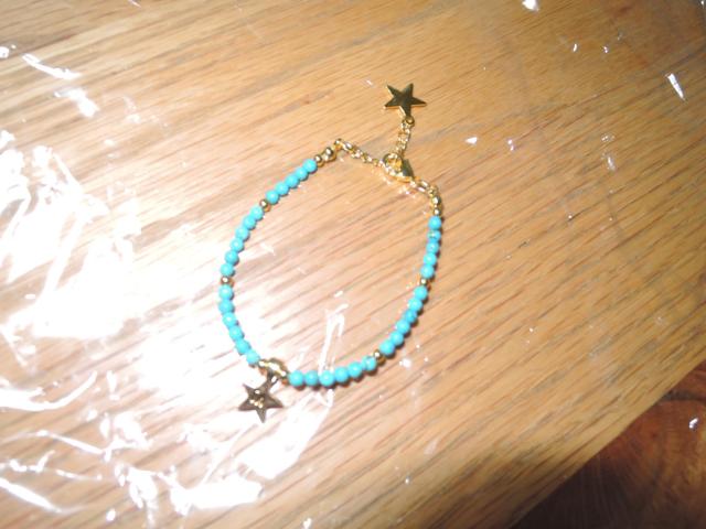 新品 M エム ブレスレット 水色 ビーズ星☆ TMT バングル < ブランド 新品 M エム ブレスレット 水色 ビーズ星☆ TMT バングル < ブランドの