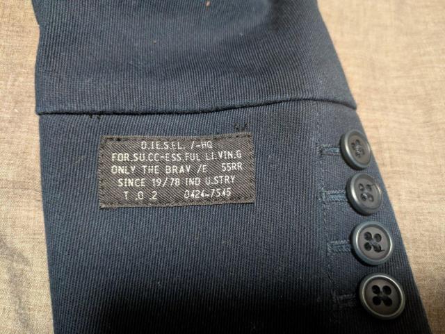 DIESEL★ディーゼル★テーラードジャケット★ネイビー★襟ブラックレザー★Sサイズ★中古美品★送料無料★クーポン < 男性ファッション DIESEL★ディーゼル★テーラードジャケット★ネイビー★襟ブラックレザー★Sサイズ★中古美品★送料無料★クーポン < 男性ファッションの