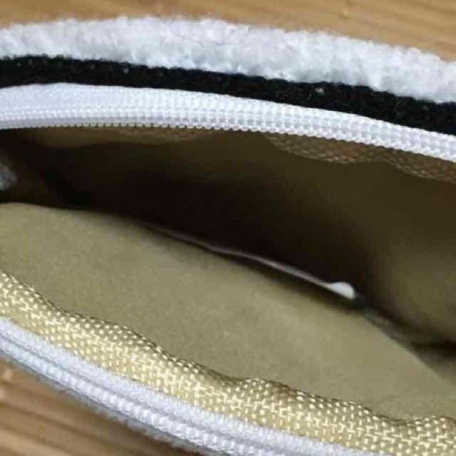 オッドアイ白猫フェイス型サガラ刺繍ポーチ。 < 女性ファッション  オッドアイ白猫フェイス型サガラ刺繍ポーチ。 < 女性ファッションの