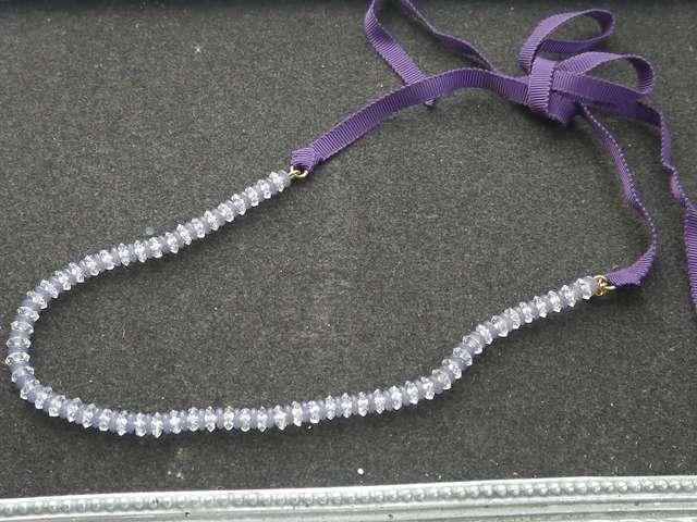 新品 アンティーク調紫系ビーズリボンチョーカーネックレス < 女性アクセサリー/時計  新品 アンティーク調紫系ビーズリボンチョーカーネックレス  < 女性アクセサリー/時計の