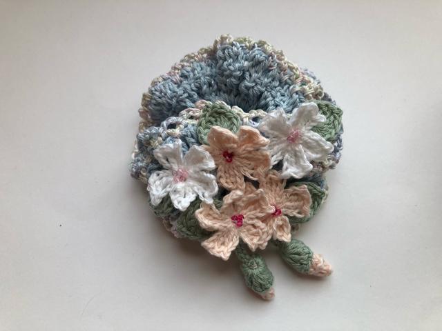 ハンドメイド ボリューム シュシュ 春♪春♪さくら♪さくら♪ < 女性ファッション  ハンドメイド ボリューム シュシュ 春♪春♪さくら♪さくら♪  < 女性ファッションの