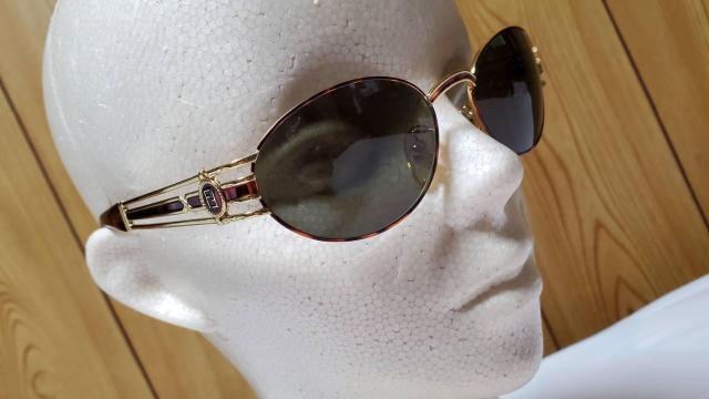 正規 レア フェンディ ラグジュアリーアート サングラス 茶系 アイコンロゴ エンブレム メタルコールドライン アイウェア 付属有 < ブランド  正規 レア フェンディ ラグジュアリーアート サングラス 茶系 アイコンロゴ エンブレム メタルコールドライン アイウェア 付属有 < ブランドの