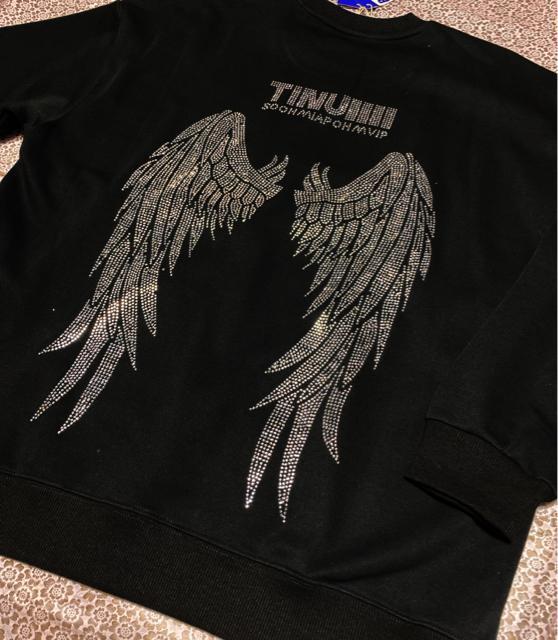 男女兼用 トレーナー キラキララインストーン付き 天使の羽柄 ブラック 大きいサイズ < 女性ファッション 男女兼用 トレーナー キラキララインストーン付き 天使の羽柄 ブラック 大きいサイズ < 女性ファッションの