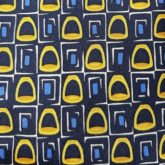 美品 GUCCI グッチ ネクタイ 金具柄 シルク < ブランド 美品 GUCCI グッチ ネクタイ 金具柄 シルク < ブランドの