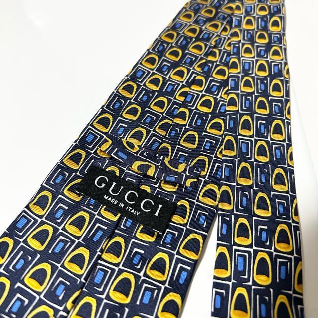 美品 GUCCI グッチ ネクタイ 金具柄 シルク < ブランド 美品 GUCCI グッチ ネクタイ 金具柄 シルク < ブランドの