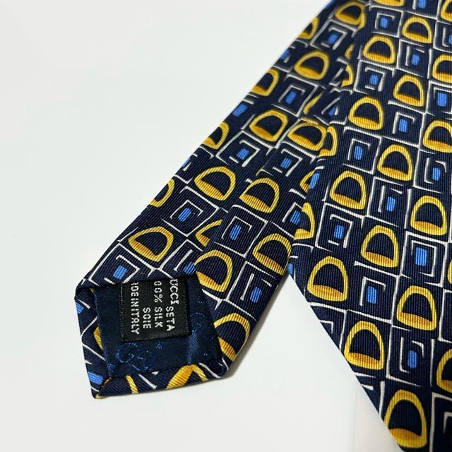 美品 GUCCI グッチ ネクタイ 金具柄 シルク < ブランド 美品 GUCCI グッチ ネクタイ 金具柄 シルク < ブランドの