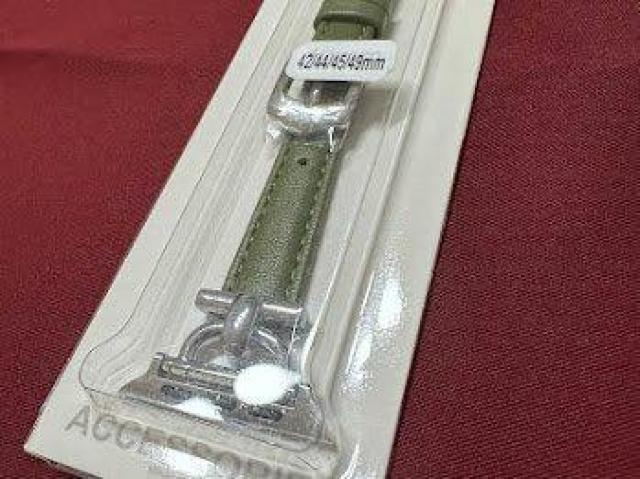 Apple Watch バンド 合皮 42/44/45mm グリーン+シルバー < 女性アクセサリー/時計 Apple Watch バンド 合皮 42/44/45mm グリーン+シルバー < 女性アクセサリー/時計の