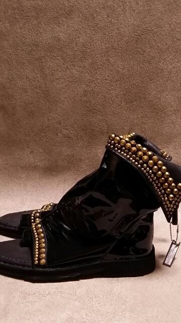 新品KMRIIケムリ BOOTS SANDAL/GOLD ESTOC 3 ブーツサンダル < ブランド  新品KMRIIケムリ BOOTS SANDAL/GOLD ESTOC 3 ブーツサンダル < ブランドの