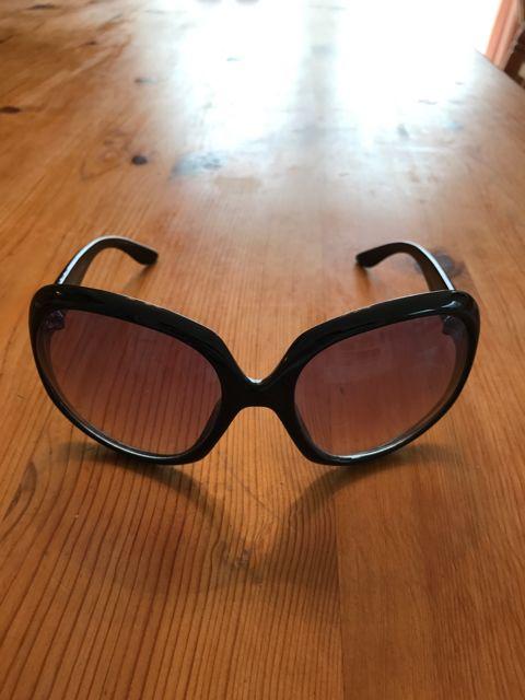 ●黒縁サングラス● < 女性ファッション  ●黒縁サングラス● < 女性ファッションの
