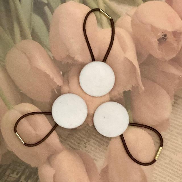 ハンドメイド♪くるみボタンのヘアゴム3個セット(無地) < 女性ファッション  ハンドメイド♪くるみボタンのヘアゴム3個セット(無地)  < 女性ファッションの