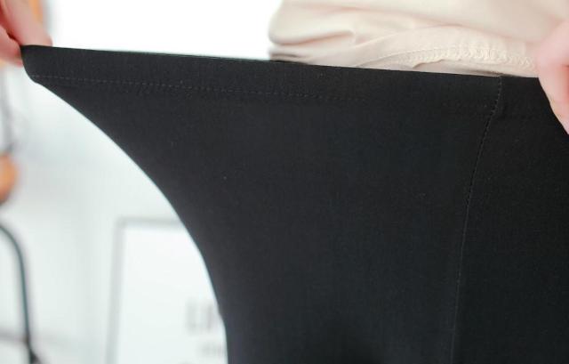 送料無料 レディース 無地 ブラック レギンス パンツ 黒色 レギパン < 女性ファッション  送料無料 レディース 無地 ブラック レギンス パンツ 黒色 レギパン < 女性ファッションの