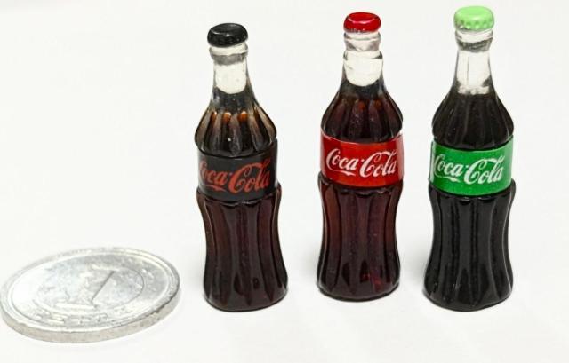 ミニチュア★コカ・コーラ&コカ・コーラゼロ&コカ・コーラライト★飲みかけ★3本ゼット★ドールハウス★リカちゃん等に♪お得セット★ < おもちゃ  ミニチュア★コカ・コーラ&コカ・コーラゼロ&コカ・コーラライト★飲みかけ★3本ゼット★ドールハウス★リカちゃん等に♪お得セット★  < おもちゃの