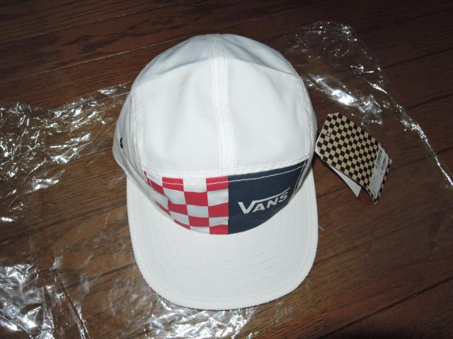 新品 VANS ヴァンズ キャップ 白 帽子 チェッカーチェック柄 ロゴ LOGO Nation Rim PT. Jet Cap < ブランド 新品 VANS ヴァンズ キャップ 白 帽子 チェッカーチェック柄 ロゴ LOGO Nation Rim PT. Jet Cap < ブランドの