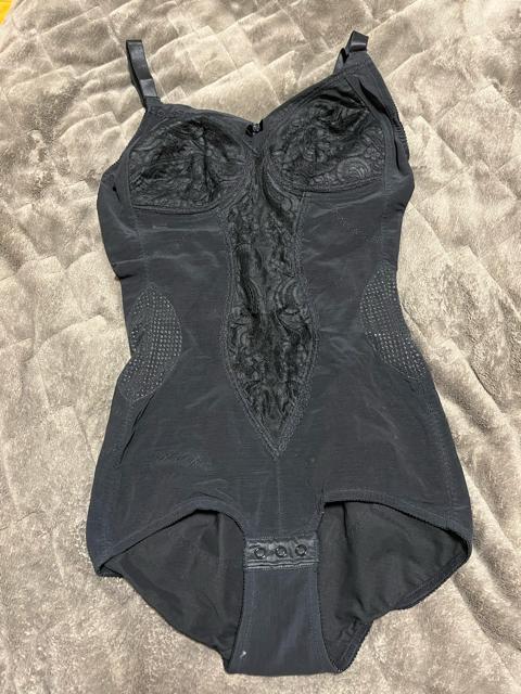 タンス整理品 衣類 おまとめOK ホームクリーニング済み ボディスーツ ブラック A85 ◎◎ < 女性ファッション  タンス整理品 衣類 おまとめOK ホームクリーニング済み ボディスーツ ブラック A85 ◎◎  < 女性ファッションの