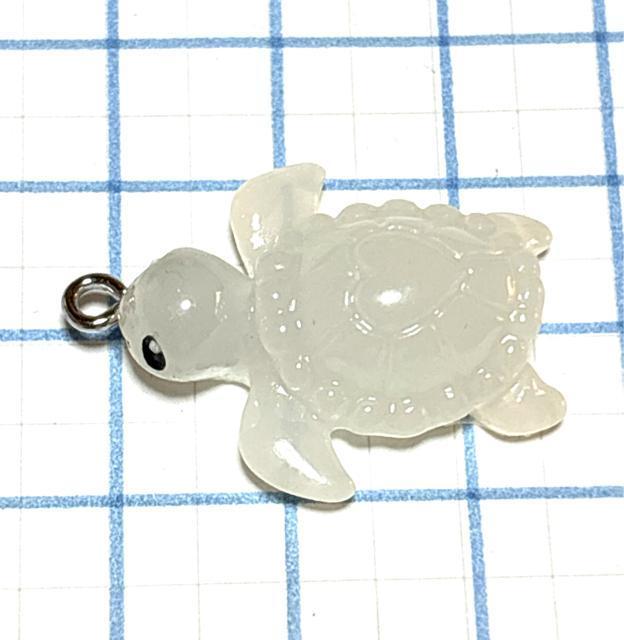 1043 白色 半透明の亀ちゃん 1個 レジンチャーム アクリル樹脂 アクセサリーパーツ かめカメ < ペット/手芸/園芸 1043 白色 半透明の亀ちゃん 1個 レジンチャーム アクリル樹脂 アクセサリーパーツ かめカメ < ペット/手芸/園芸の