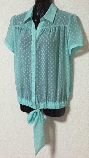 【新品】透け感☆ドット柄シフォン裾リボンブラウス < 女性ファッション  【新品】透け感☆ドット柄シフォン裾リボンブラウス < 女性ファッションの