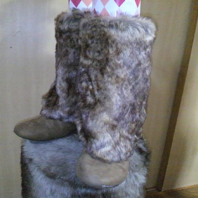 REPORTフェイクファー スエード2wayブーツ S < 女性ファッション REPORTフェイクファー スエード2wayブーツ S < 女性ファッションの