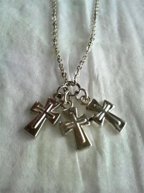 スウィングクロス★ネックレス★新品・未使用! < 女性ファッション  スウィングクロス★ネックレス★新品・未使用!  < 女性ファッションの