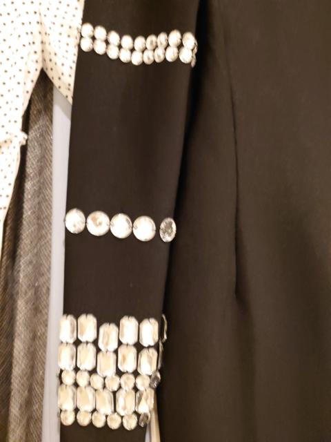 黒ビジュー付き ドレスワンピース ストレッチМサイズ < 女性ファッション  黒ビジュー付き ドレスワンピース ストレッチМサイズ < 女性ファッションの