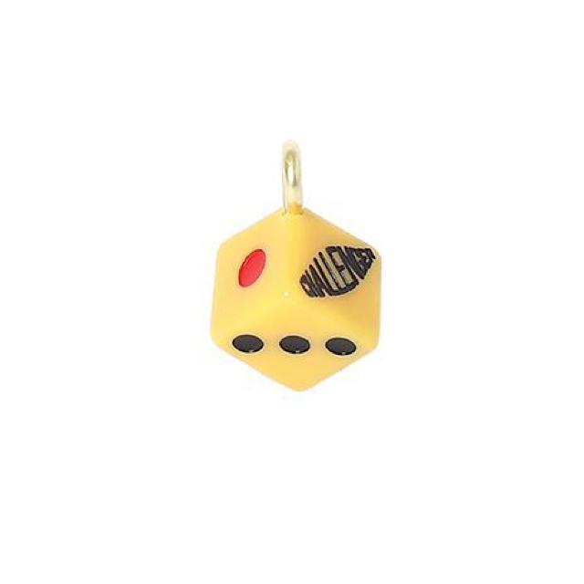 新品 CHALLENGER チャレンジャー DICE PENDANT TOP 黄色 ダイス ペンダントトップ サイコロ < 男性アクセサリー/時計  新品 CHALLENGER チャレンジャー DICE PENDANT TOP 黄色 ダイス ペンダントトップ サイコロ < 男性アクセサリー/時計の
