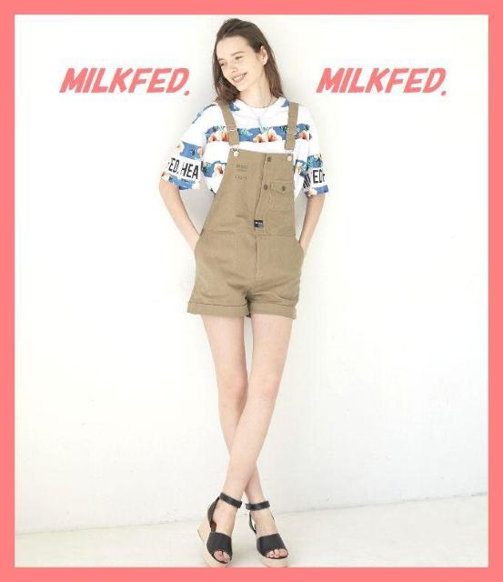 ☆ミルクフェド☆超美品☆完売レア!フレア袖ロゴ花柄ボーダーオーバーサイズTシャツ☆ < ブランド  ☆ミルクフェド☆超美品☆完売レア!フレア袖ロゴ花柄ボーダーオーバーサイズTシャツ☆ < ブランドの