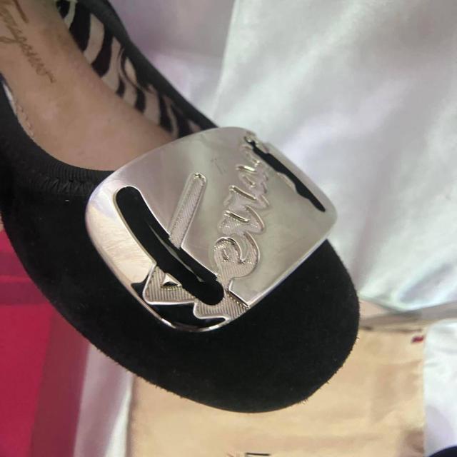 サルヴァトーレフェラガモ FERRAGAMOバレエシューズ フラットシューズ 22cm < ブランド サルヴァトーレフェラガモ FERRAGAMOバレエシューズ フラットシューズ 22cm < ブランドの