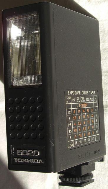 TOSHIBA/TS-483:(5020)カメラフラッシュ中古完動品ケース付!! < 家電/AV TOSHIBA/TS-483:(5020)カメラフラッシュ中古完動品ケース付!! < 家電/AVの