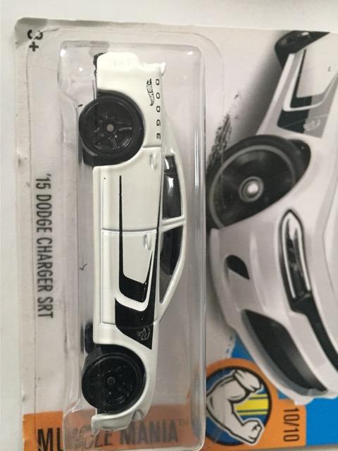 ホットウィール・15 ダッジチャージャーSRT 白(他も出品中) < ホビー  ホットウィール・15 ダッジチャージャーSRT 白(他も出品中) < ホビーの