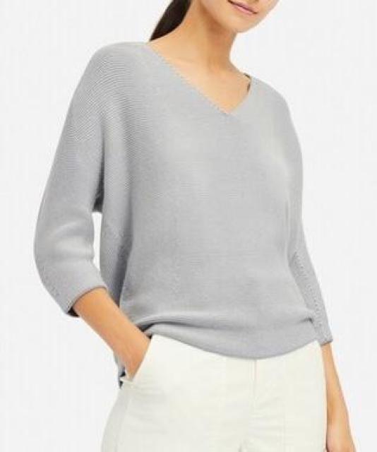 【UNIQLO】ユニクロ◆3DコットンコクーンVネックニット < ブランド  【UNIQLO】ユニクロ◆3DコットンコクーンVネックニット  < ブランドの