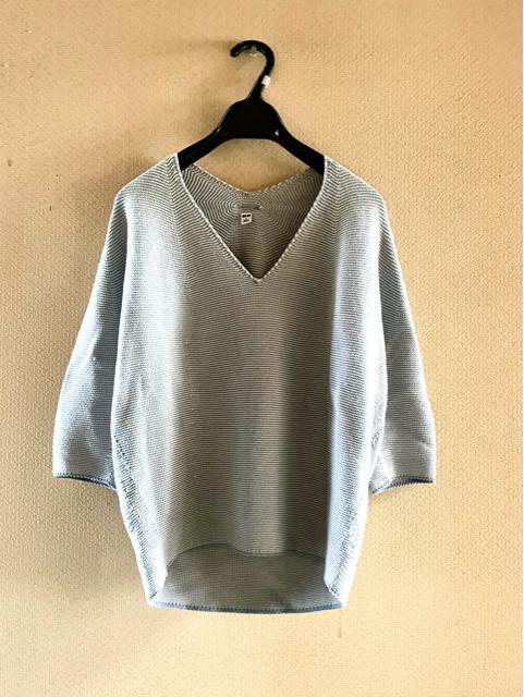 【UNIQLO】ユニクロ◆3DコットンコクーンVネックニット < ブランド  【UNIQLO】ユニクロ◆3DコットンコクーンVネックニット < ブランドの