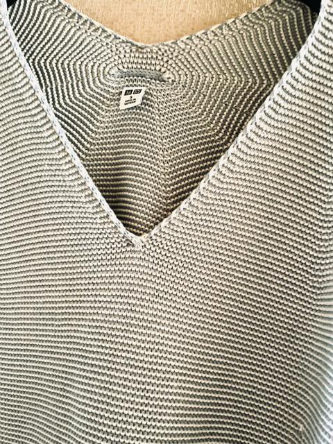 【UNIQLO】ユニクロ◆3DコットンコクーンVネックニット < ブランド  【UNIQLO】ユニクロ◆3DコットンコクーンVネックニット < ブランドの