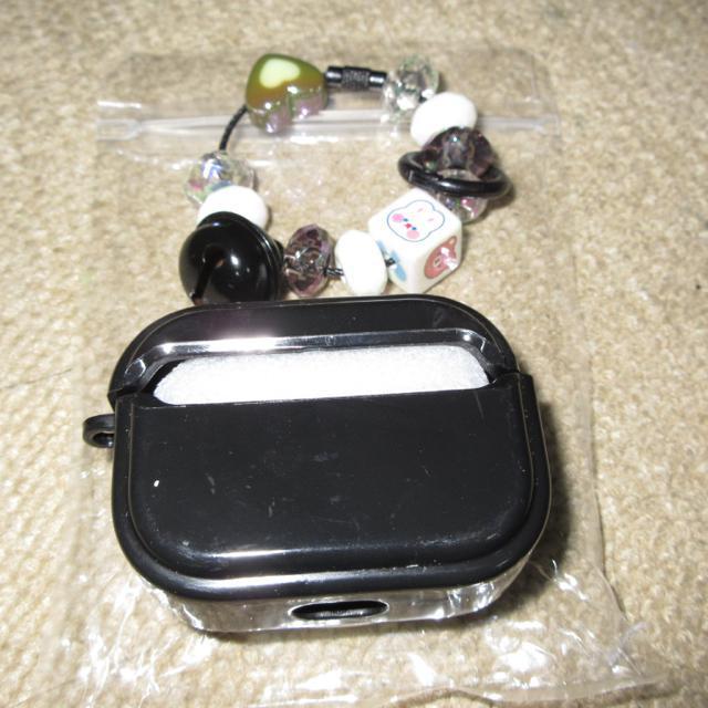 未使用☆ハローキティ*AirPods Pro用ケース*キーホルダー付き(ブラック)デコ素材 < 家電/AV  未使用☆ハローキティ*AirPods Pro用ケース*キーホルダー付き(ブラック)デコ素材 < 家電/AVの