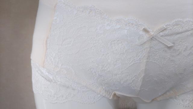 グラモア 新品タグ付き Lサイズ エクリュホワイト 定価1980円 < 女性ファッション  グラモア 新品タグ付き Lサイズ エクリュホワイト 定価1980円 < 女性ファッションの
