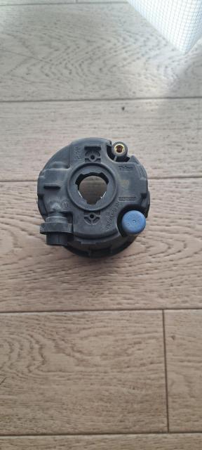 セレナ純正ホォグライト本体中古 < 自動車/バイク セレナ純正ホォグライト本体中古 < 自動車/バイク