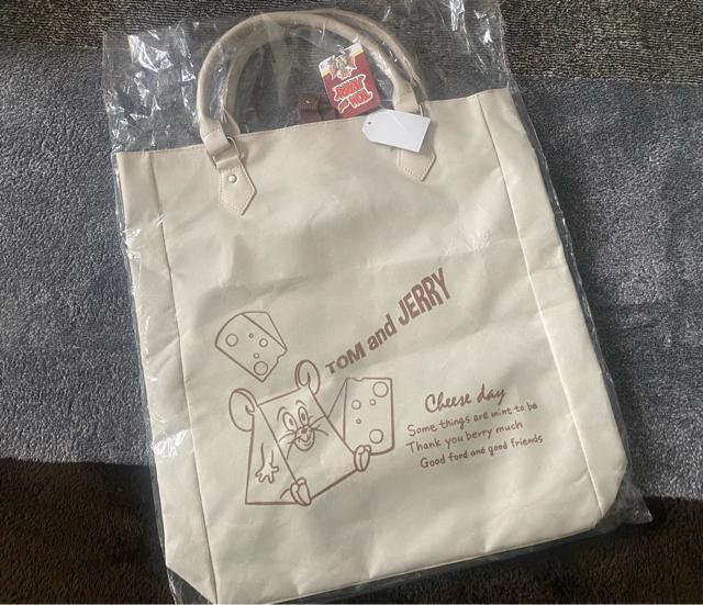 新品☆トムとジェリー BIGトート レザーハンドル☆ < アニメ/コミック/キャラクター 新品☆トムとジェリー BIGトート レザーハンドル☆ < アニメ/コミック/キャラクターの