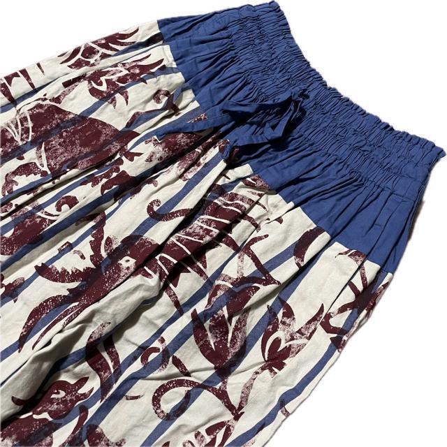 ヴィヴィアンウエストウッド 総柄 コットン 膝丈 フレア スカート < 女性ファッション ヴィヴィアンウエストウッド 総柄 コットン 膝丈 フレア スカート < 女性ファッションの