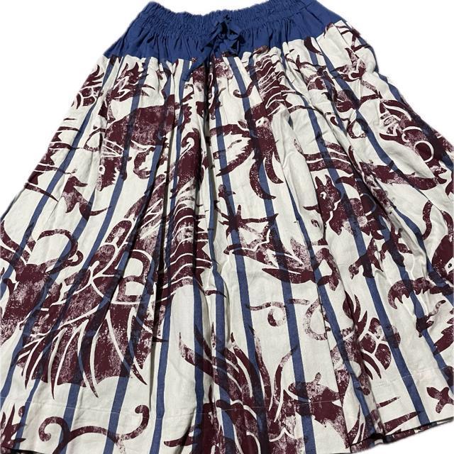 ヴィヴィアンウエストウッド 総柄 コットン 膝丈 フレア スカート < 女性ファッション ヴィヴィアンウエストウッド 総柄 コットン 膝丈 フレア スカート < 女性ファッションの